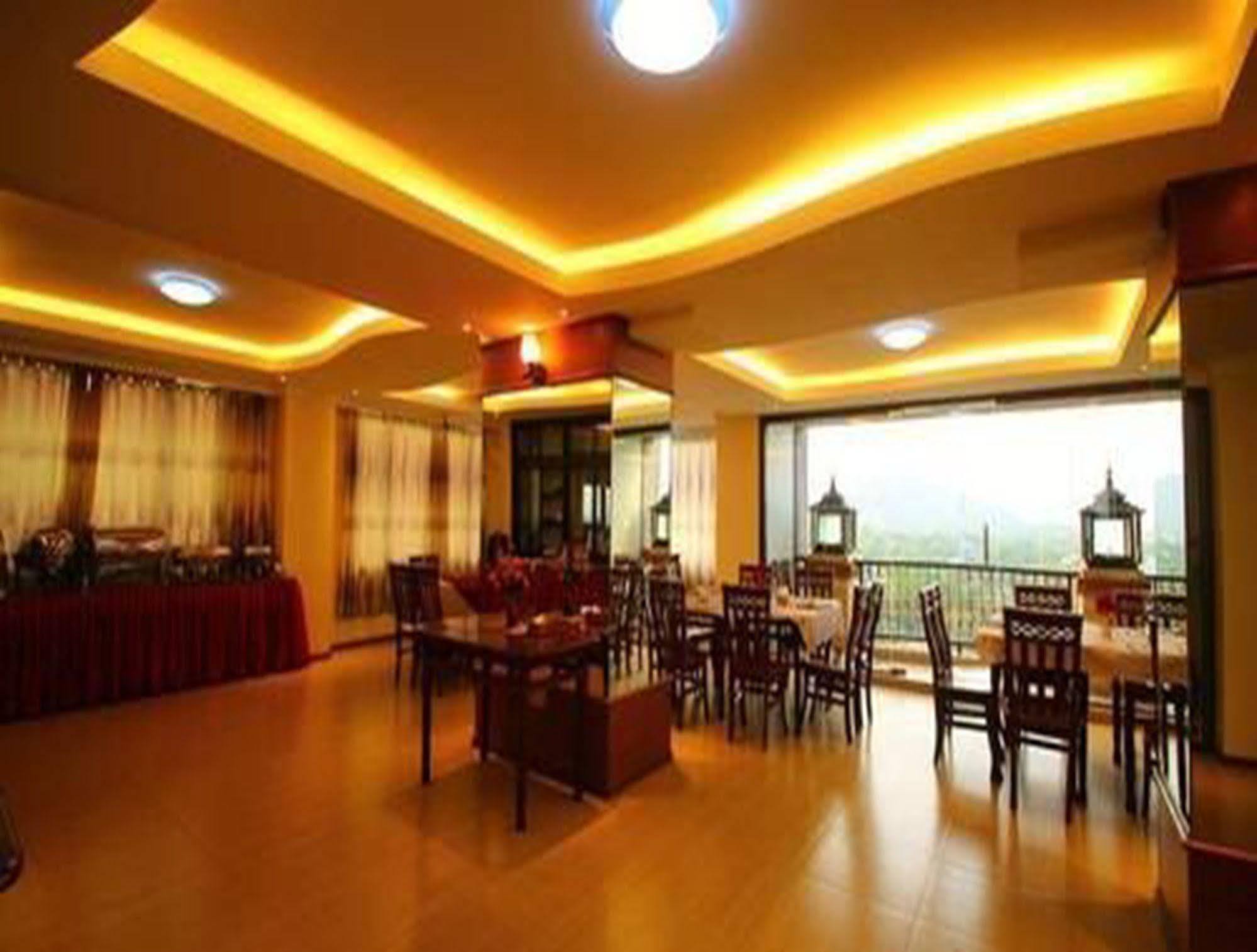 Hotel United Mandalay Exterior photo